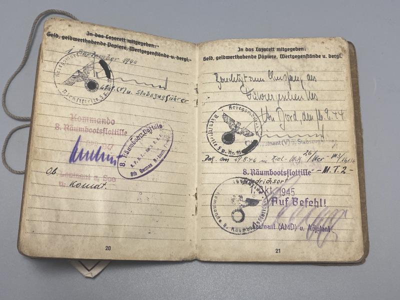 German Kriegsmarine Soldbuch & Dog Tag Matrosenhauptgefreiter Helmut Lohrberg