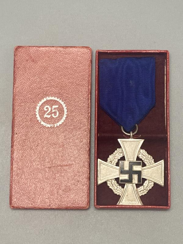 Third Reich 25 Year Long Service Medal Boxed