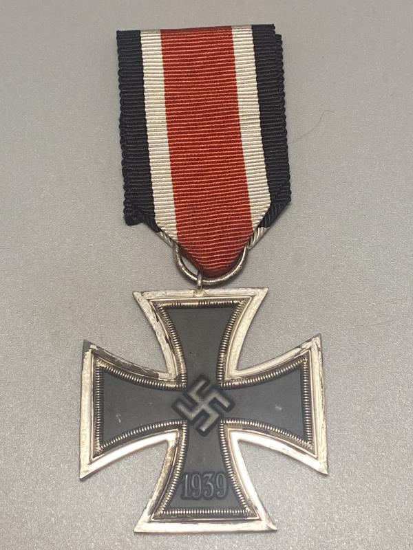 German Iron Cross Second Class Unmarked Frosted Frame