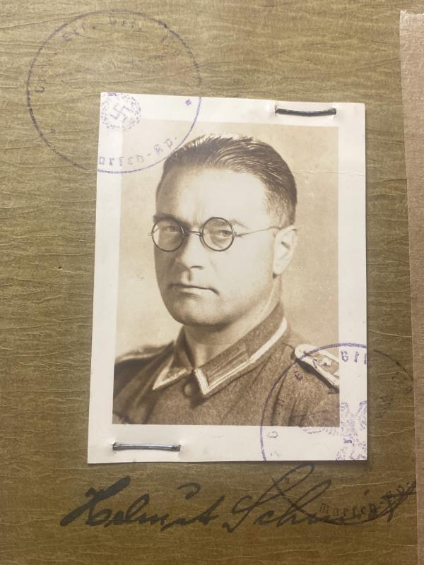 German Army Soldbuch Oberfeldwebel Helmut Schmidt Wound Badge in GOLD!