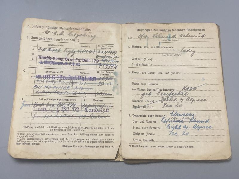 German Army Soldbuch Oberfeldwebel Helmut Schmidt Wound Badge in GOLD!