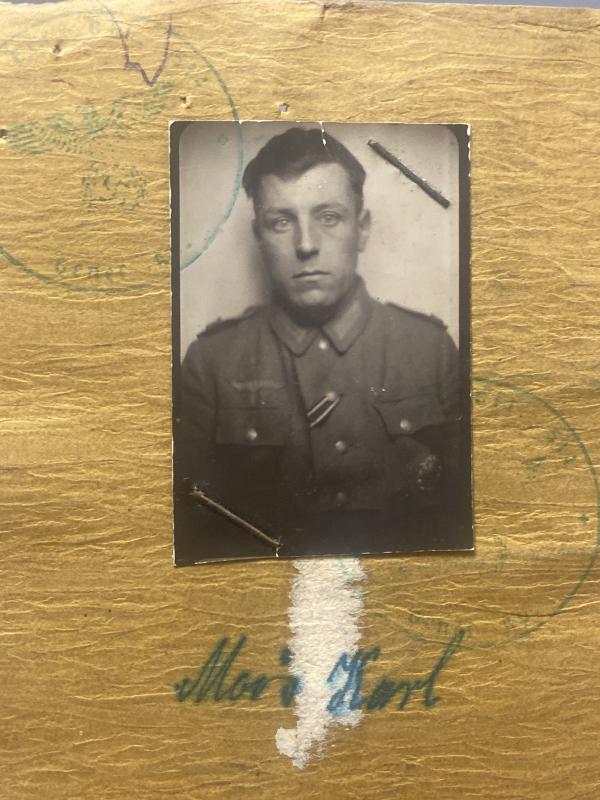 German Army Soldbuch Obergefreiter Karl Mois Grenadier Regt 687