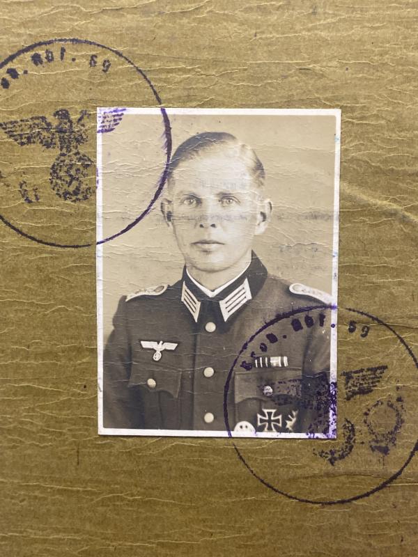 German Army Soldbuch Major. Walter Bätz Beob.Abt.16 Artillery Listening Unit