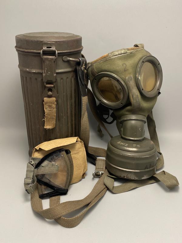 German Army Gas Mask Complete With Tin, Straps, Eyeshields