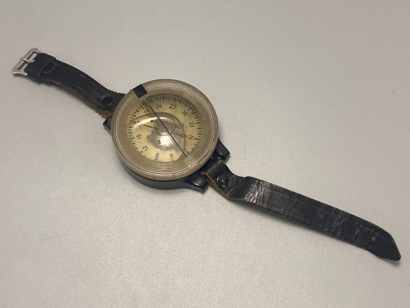 Luftwaffe Wrist Compass “Armkompass 39”