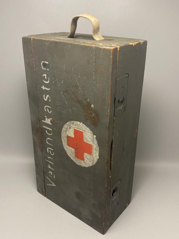 German Grey Wooden Verbandkasten Box