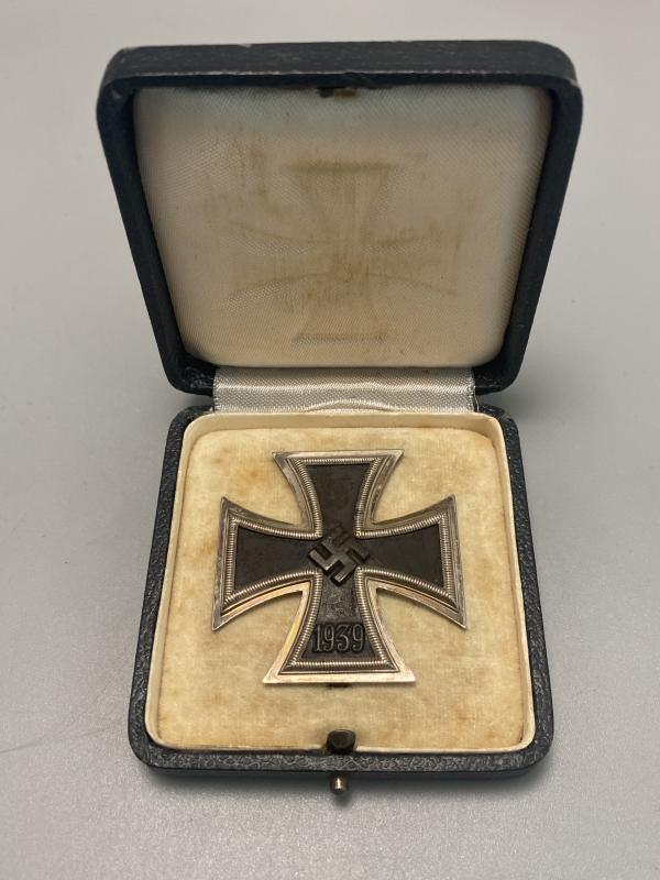 Iron Cross First Class MM65 Klein & Quenzer Green Box