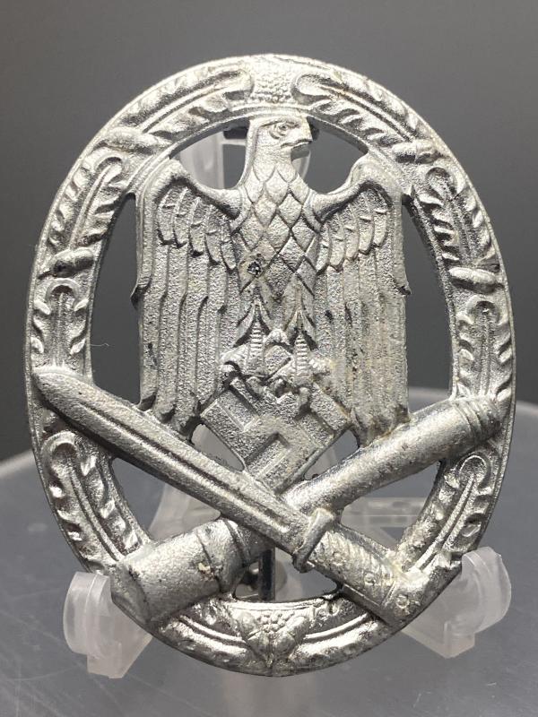 Silver General Assault Badge Late War Cupal
