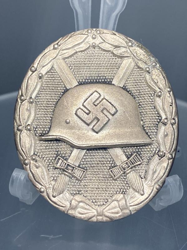 Silver Wound Badge Zinc Maker 65 Klein & Quenzer