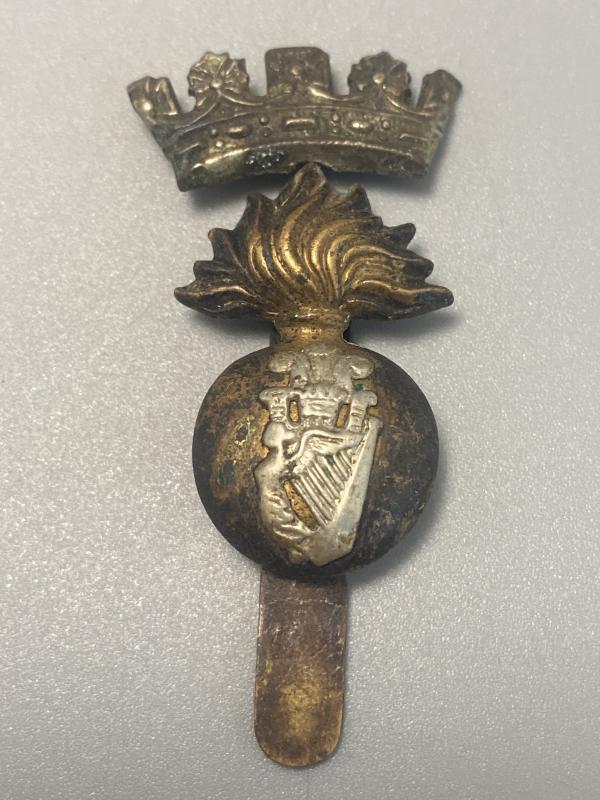 WW1/WW2 Royal Irish Fusiliers Cap Badge