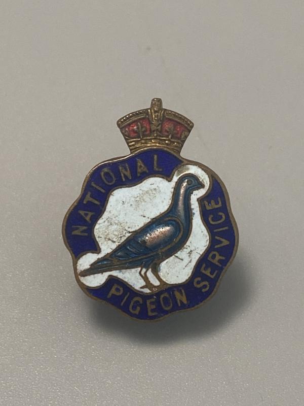 WW2 National Pigeon Service Enamel Members Badge