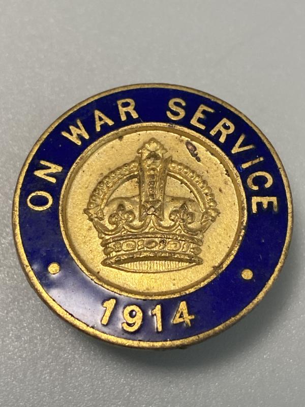 WW1 On War Service 1914 Enamel & Gold Guilt Badge