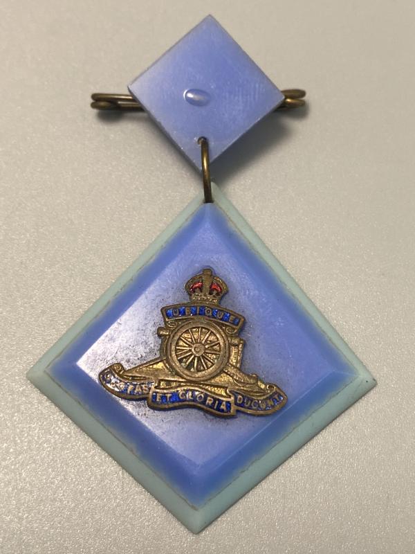WW2 Period Royal Artillery Sweet Heart Pin Badge