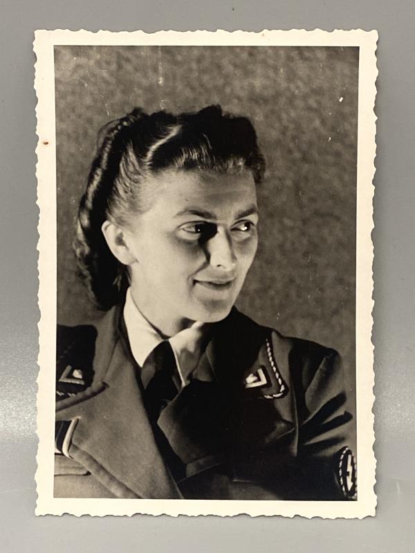 WW2 German Female Heer Helferin Photograph 10X7cm