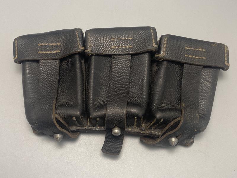 German K98K Ammunition Pouch Blume & Effnert Müllrose Bez.Ffd 1942
