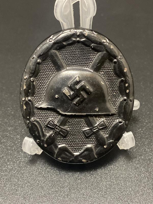 Third Grade Black Wound Badge Maker “95” Adolf Scholze