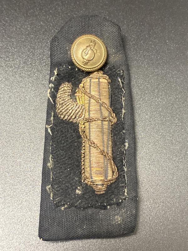 Italian Fascist Local Level Leader Shoulder Board