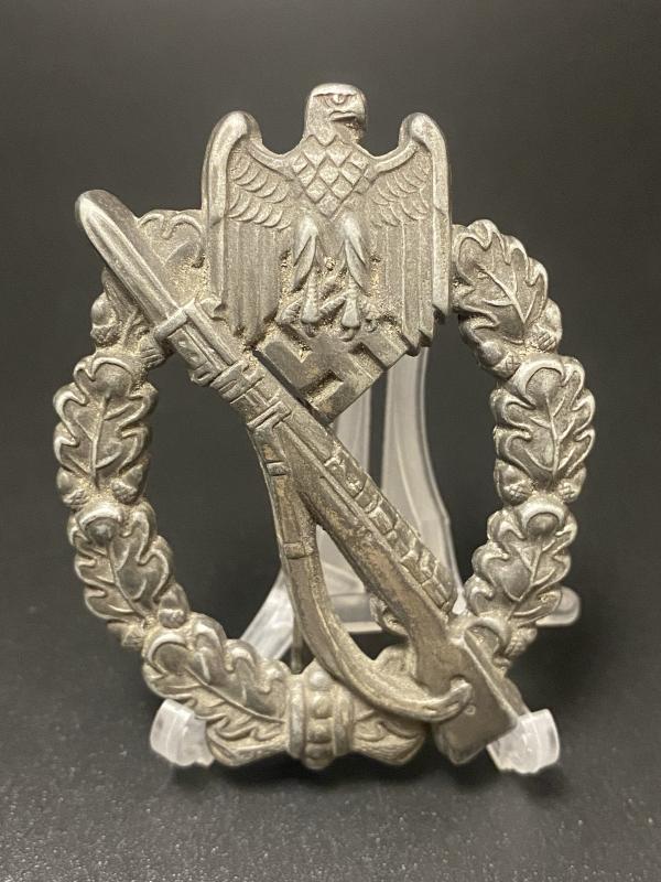 Silver Infantry Assault Badge Hollowback Maker Marked Assmann