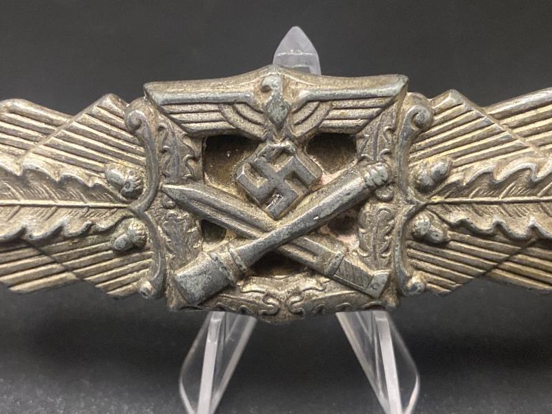 Bronze Close Combat Clasp Type 2 Friedrich Linden Ludenscheid