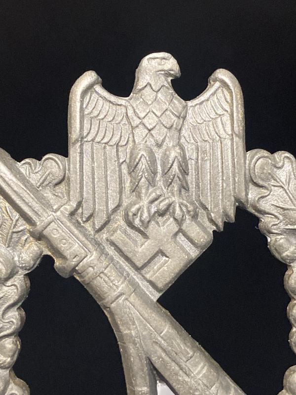 Infantry Assault Badge in Bronze FFL (No Hook)