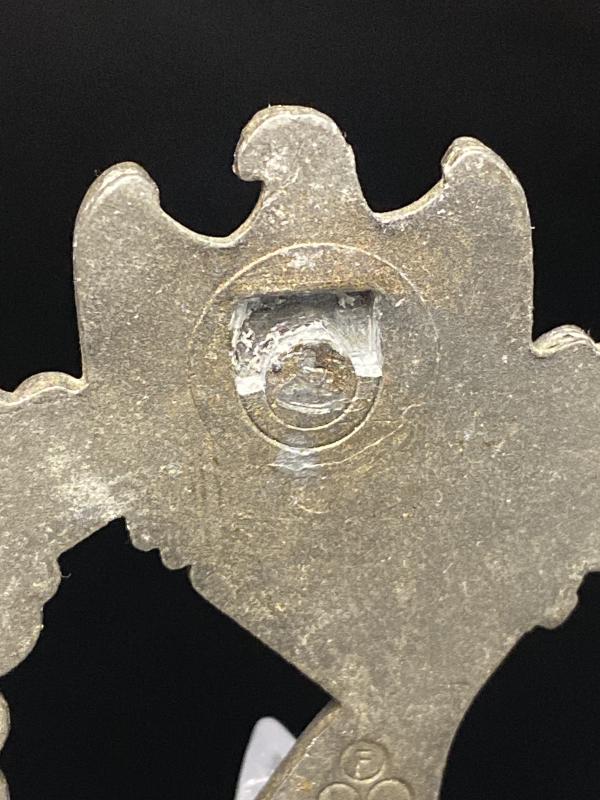 Infantry Assault Badge in Bronze FFL (No Hook)