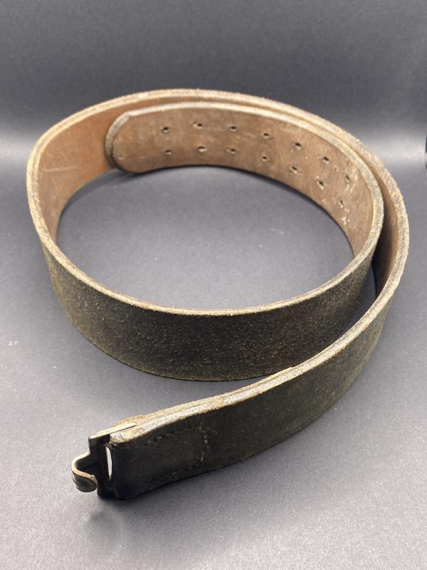 Late War Tongueless German M44 Black Leather Belt 95cm Dated 1943