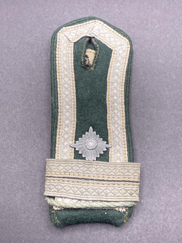 German Army Feldwebel Officer Aspirant Shoulder Board