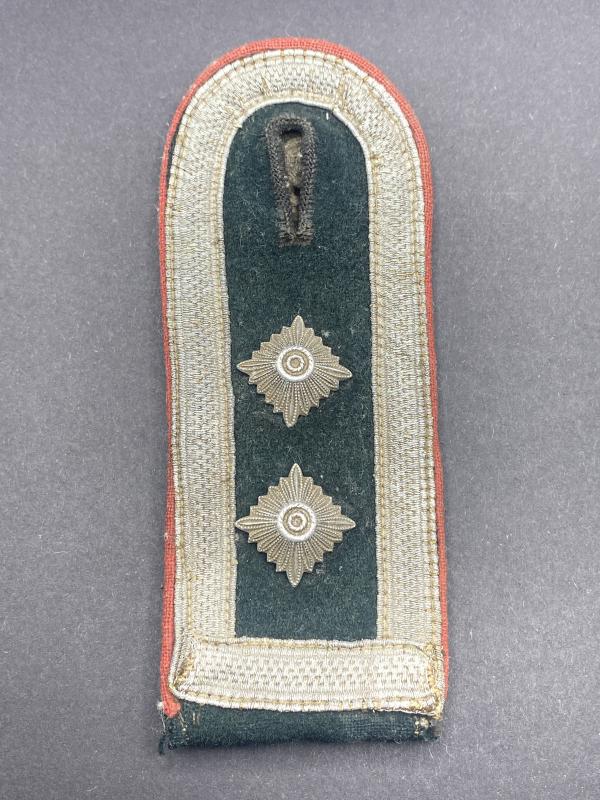 German Army Artillery Oberfeldwebel Shoulder Board