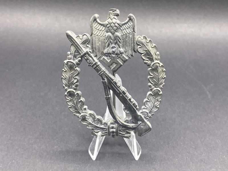 Silver Infantry Assault Badge L/10 Marked Deschler & Sohne