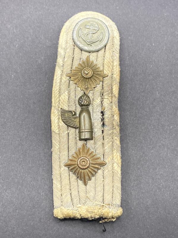Coastal Artillery Hauptmann Shoulder Board