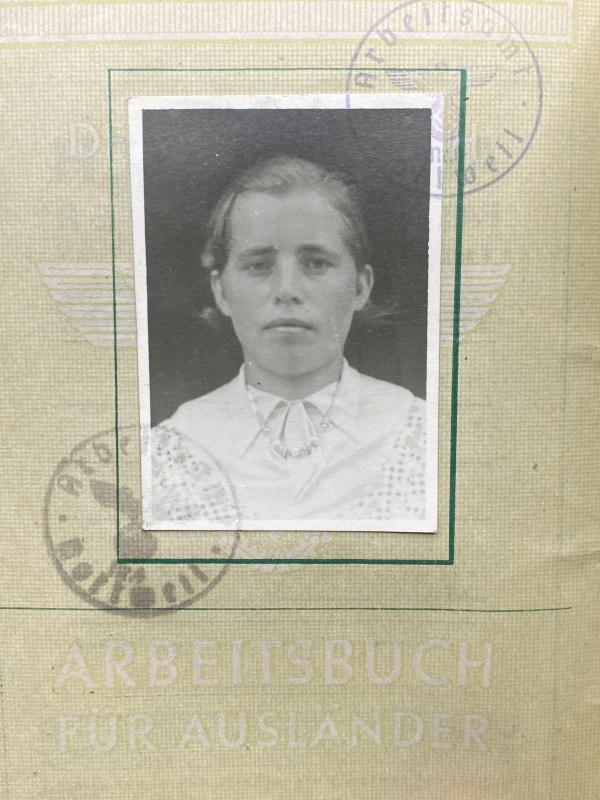 Arbeitsbuch Für Ausländer Female Ukrainian Parasskemija Demtschyna