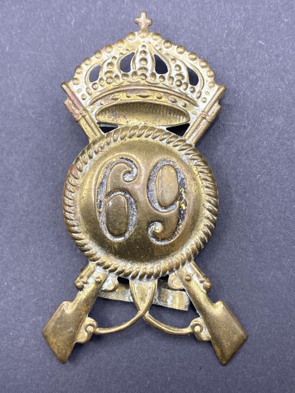WW2 Italian 69th Infantry Regiment Cap Badge