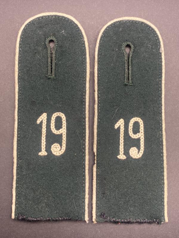 German Army 19th Infantry Regiment Shoulder Boards Pair