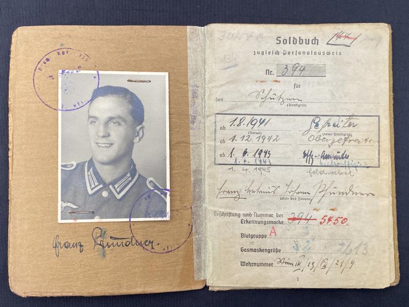Large Grouping Unteroffizier Franz Pfundner Gren.Rgt.333