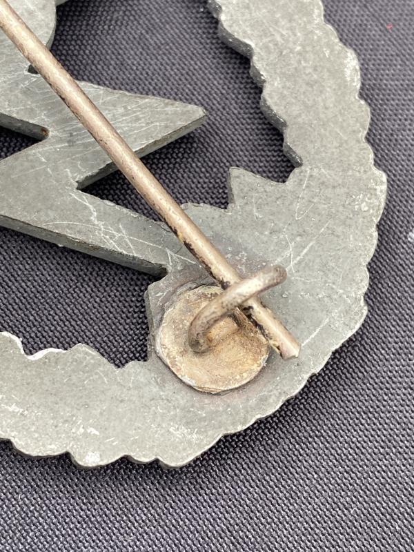 JE Hammer Luftwaffe Ground Assault Badge