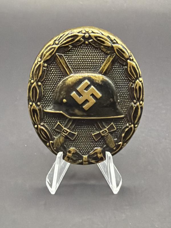 Wound Badge in Black Grade