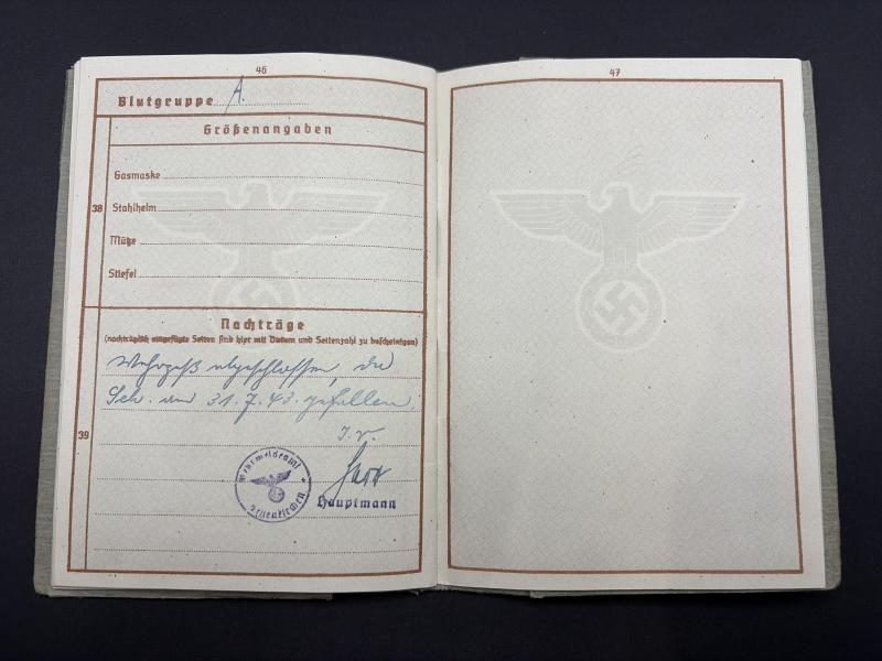 German Army Wehrpass KIA Gefreiter Schlebusch Aufkl.Abt.106