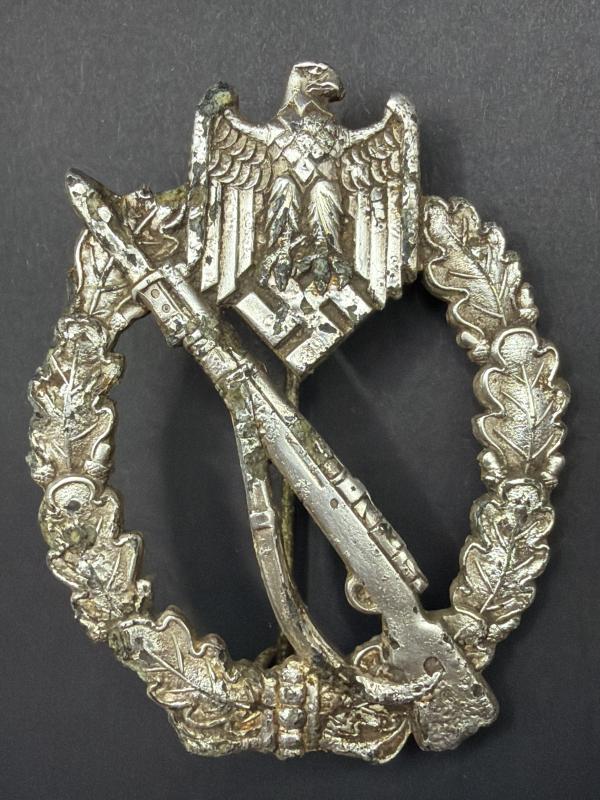 Infantry Assault Badge in Silver Schuco