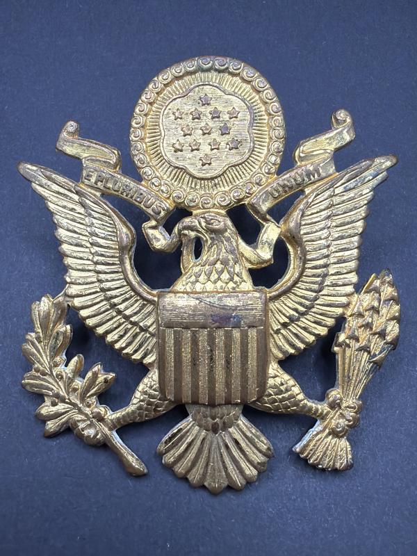 WW2 US Army Officers Cap Badge