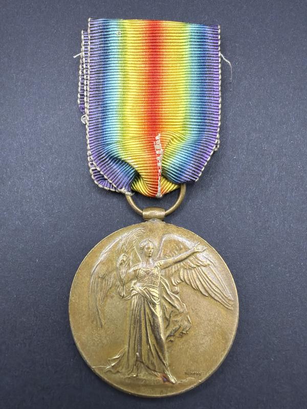 WW1 Victory Medal 33724 Pte.B.W.Crossland.Linc.R.