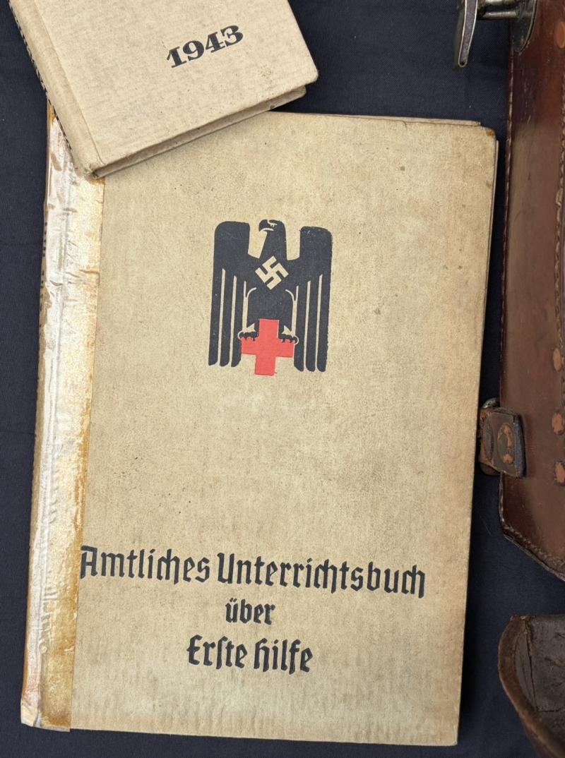Deutsches Rotes Kreuz Officers Medical Satchel Bag With Contents