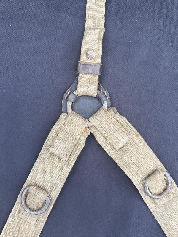 1942 Dated German Army Cavas Y Straps