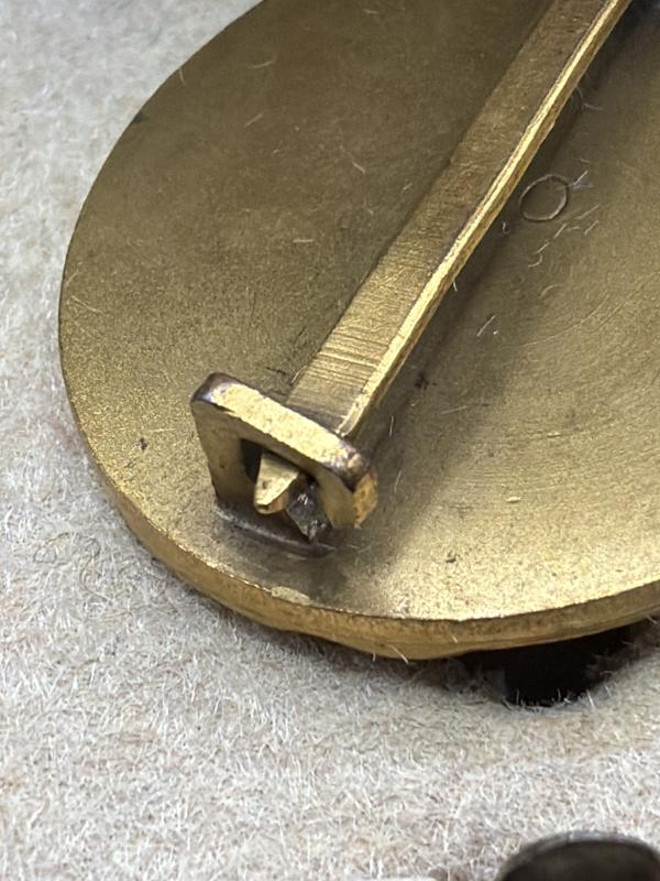 Gold Wound Badge & Box Hauptmunzamt Wein Wide Pin Variant