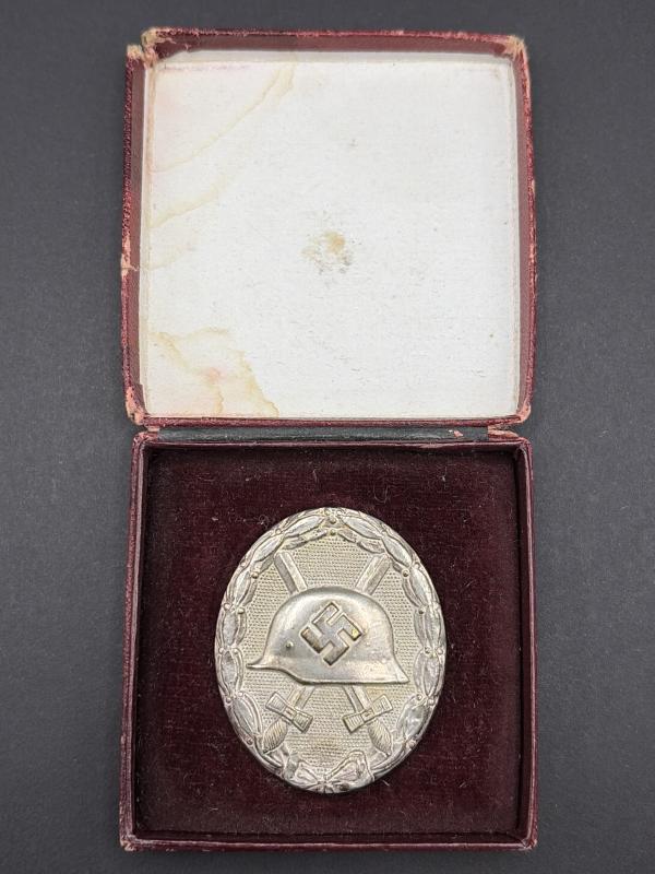 Early Tombak W&L Silver Wound Badge in Box
