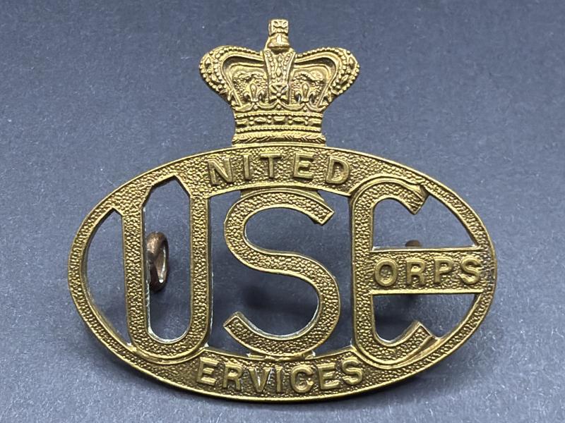 WW2 Period United Services Corps Cap Badge