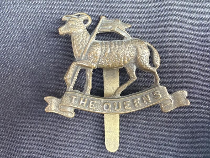WW1 The Queens Regiment Economy Full Brass Cap Badge