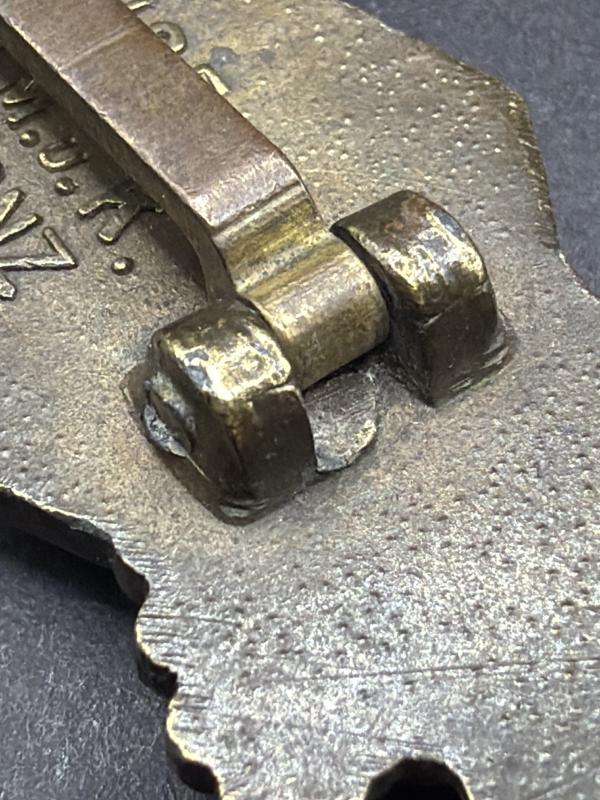 German Close Combat Clasp In Bronze A.G.M.u.K. Gablonz Type 1 Blue Backing Plate