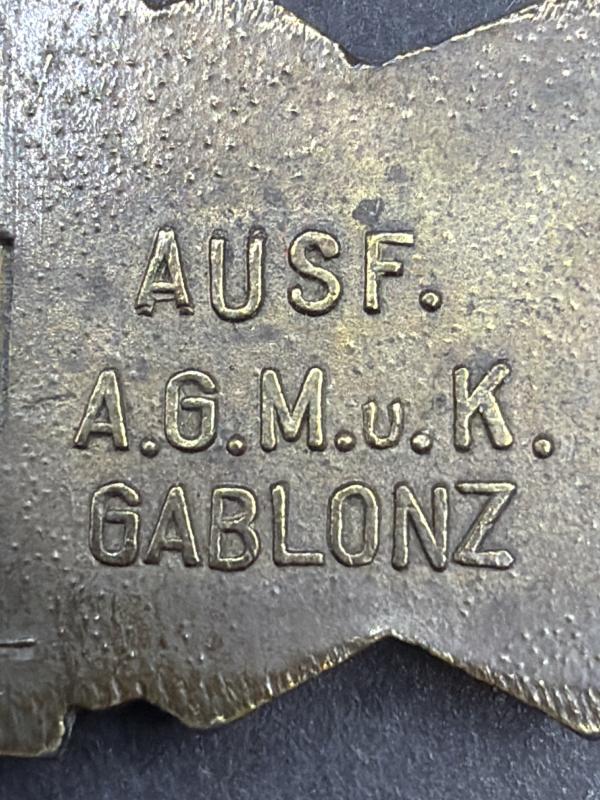 German Close Combat Clasp In Bronze A.G.M.u.K. Gablonz Type 1 Blue Backing Plate