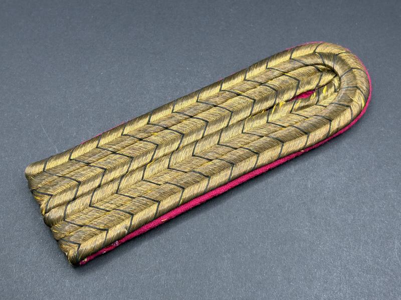 WW1 German Army Veterinarian Officers Shoulder Board
