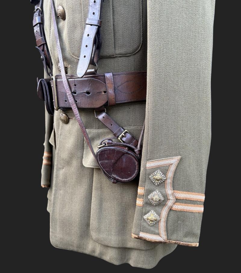 WW1 Acting Captain Arthur Taylor Royal Fusiliers Service Dress Uniform With Dated Equipment